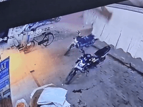 वारदात के बाद मौके से भगाते आरोपियों की तस्वीरें सीसीटीवी में कैद।