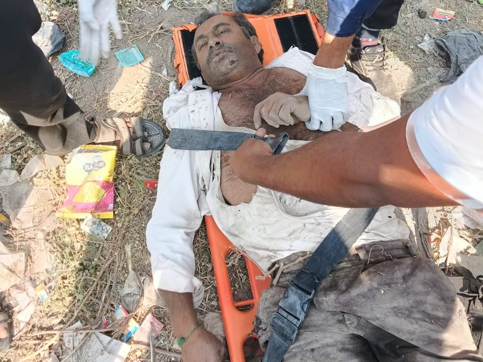 बाइक सवार धीरूभाई, जिनकी मौके पर ही मौत हो गई थी।