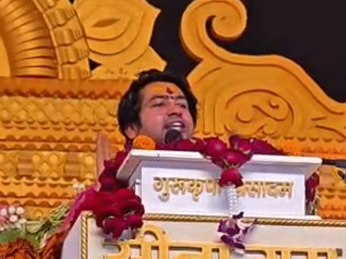 ‘दरबार लगाना अंधविश्वास, चादर चढ़ाना-कैंडल जलाना विश्वास’:  धीरेंद्र शास्त्री बोले- सनातन जगाने वाला प्लेन पर नहीं बैठ सकता? भूपेश बोले- चंदा लेना बंद करें – Madhya Pradesh News