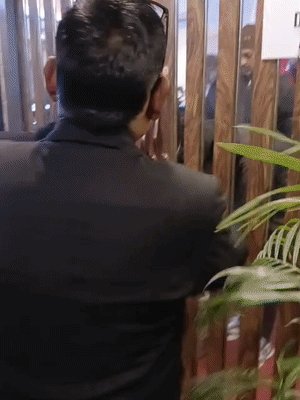 लखनऊ के समिट बिल्डिंग में नगर निगम ने ब्लैक ब्रयू हाउस बार को सील कर दिया।