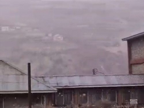 लाहौल स्पीति के कुकुमसैरी में बर्फबारी शुरू।