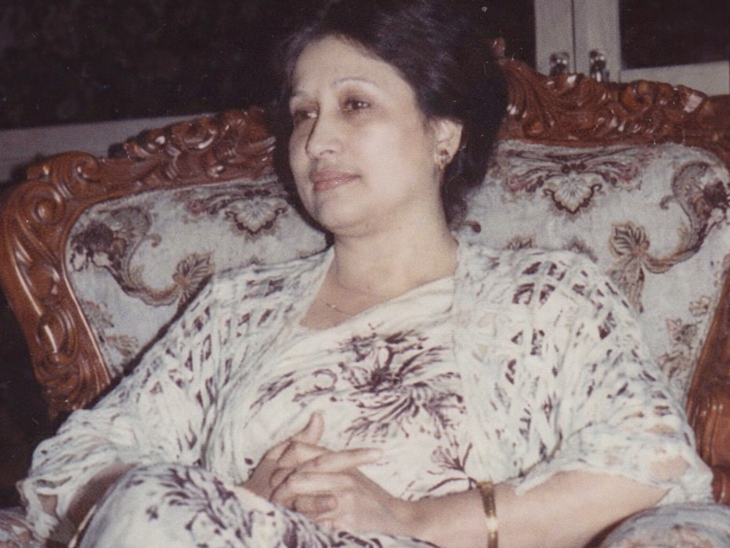 1971 के मुक्ति संग्राम के दौरान खालिदा जिया को उनके बच्चों के साथ पाकिस्तानी सेना ने ढाका में हिरासत में रखा था।