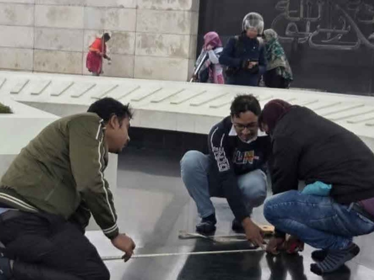 મંગળવારે ખાલિદાને દફનાવવા માટે કબ્ર તૈયાર કરવામાં આવી હતી.