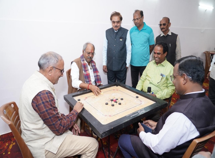 सांसद बृजमोहन ने किया सियान गुडी का उद्घाटन:  केंद्र में बुजुर्गों के लिए कैरम-किताबों की व्यवस्था, महाराष्ट्र मंडल के प्रयासों को सांसद ने सराहा – Raipur News