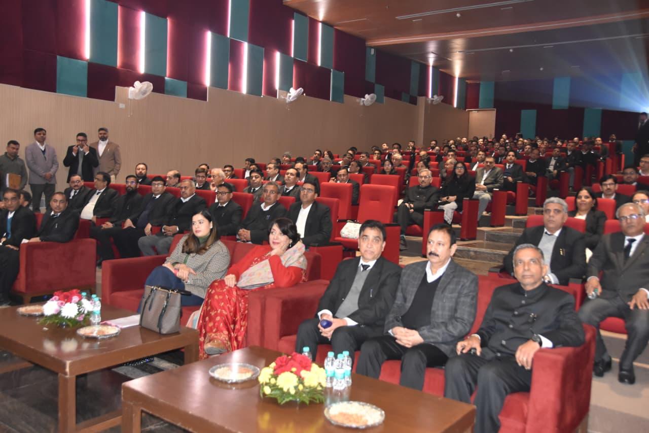 हरियाणा में तैनात होंगी 40 फोरेसिंक मोबाइल वैन:  गुरुग्राम क्षेत्रीय फोरेंसिक विज्ञान लैब में बनेगा DNA डिवीजन, आधुनिक जांच उपकरण मिलेंगे – Panchkula News