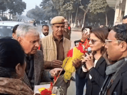 गुरुग्राम में राव इंद्रजीत ने कहा कि अभी समय नहीं है, जल्दी ही मैं खुलासा करूंगा।