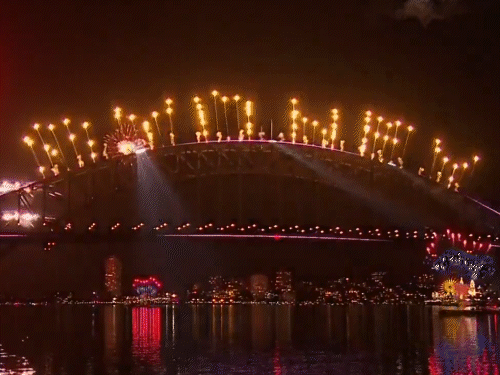 यारा नदी मेलबर्न शहर के बीचों-बीच से गुजरती है और न्यू ईयर सेलिब्रेशन का सबसे बड़ा सेंटर पॉइंट मानी जाती है।