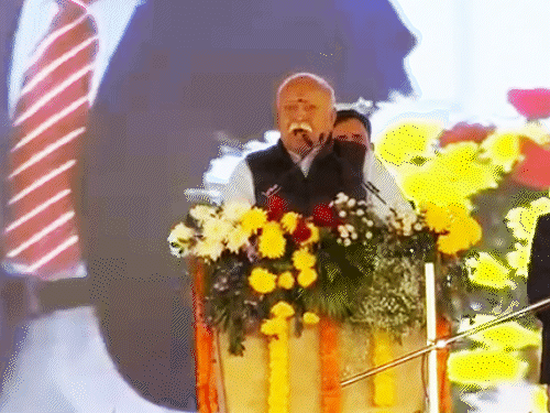 रायपुर के अभनपुर में विराट हिंदू सम्मेलन में शामिल हुए मोहन भागवत।