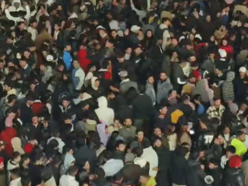 शिमला में न्यू ईयर का जश्न मनाने उमड़ी भीड़।