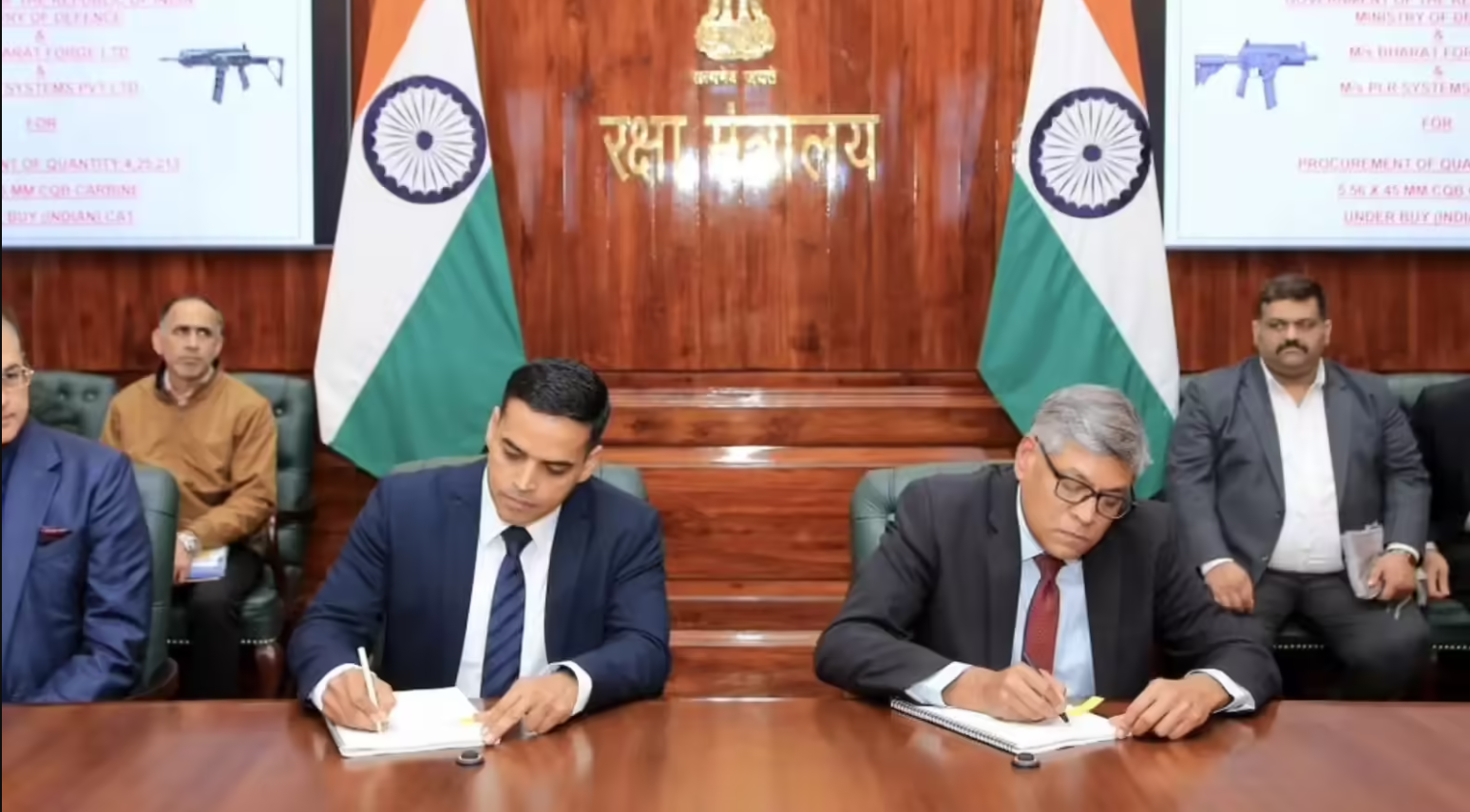 প্রতিরক্ষা মন্ত্রণালয় এবং ইতালীয় কোম্পানি WASS সাবমেরিন সিস্টেম এসআরএল-এর সঙ্গে একটি চুক্তি স্বাক্ষরিত হয়েছে।