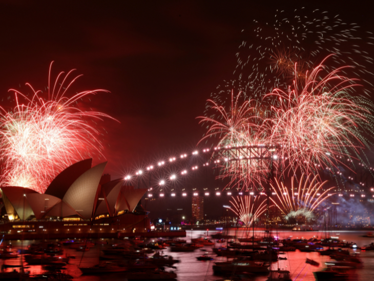 इस देश में भारत से 9 घंटे पहले ही शुरू हो गया है साल 2026