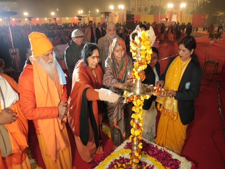 वात्सल्य ग्राम में वात्सल्य महोत्सव:  साध्वी ऋतंभरा के जन्मदिन पर मनाया जा रहा 3 दिवसीय उत्सव, दूसरे दिन स्कूल की छात्राओं ने दी प्रस्तुति – Mathura News