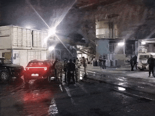 हादसे के बाद मौके पर पहुंचे सीआईएसएफ के जवान।