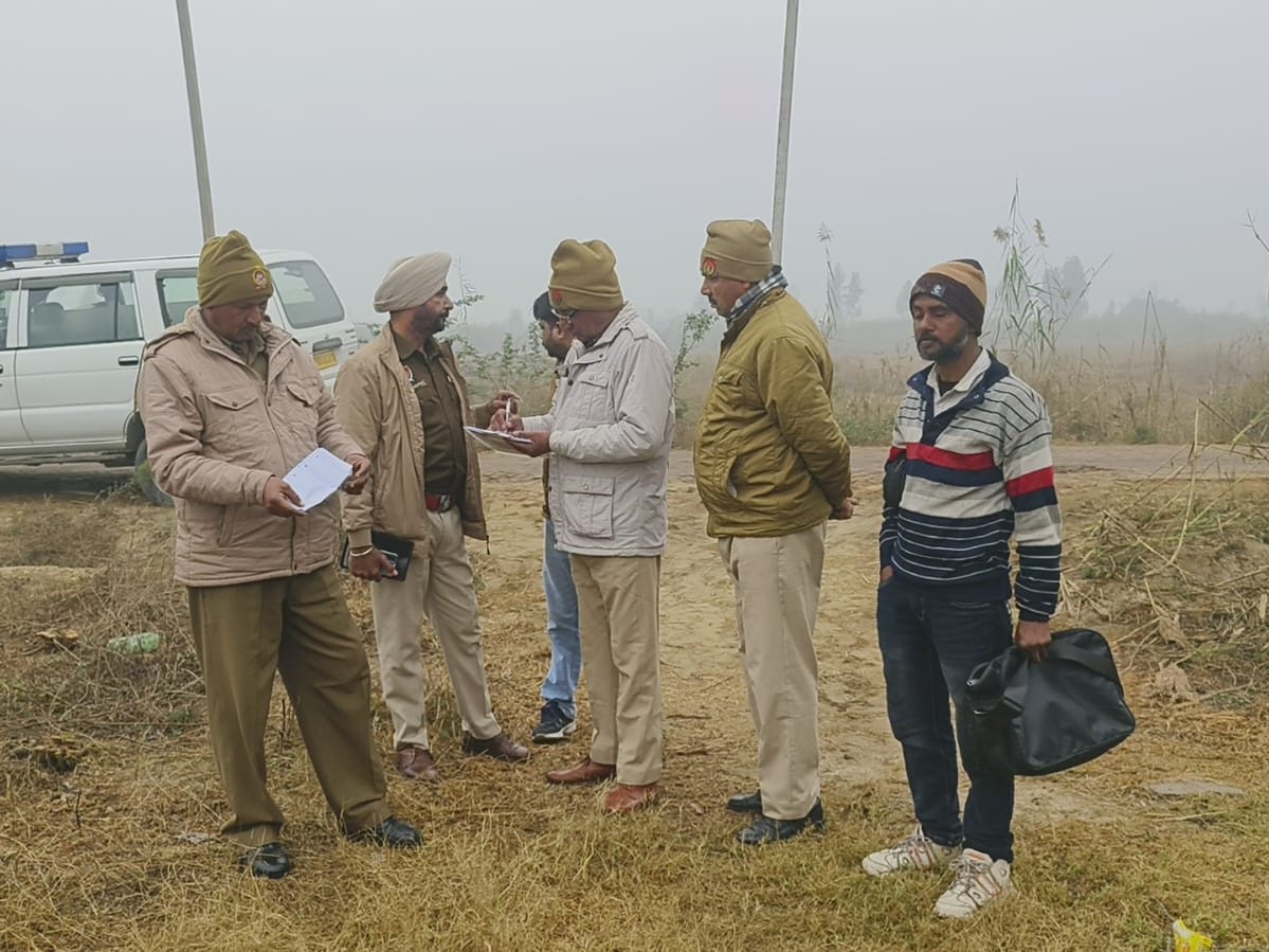 फाजिल्का में रेल लाइन के पास मिला युवक का शव:  पहचान नहीं, एक बाजू पर टैटू बना-मां व गुरमीत गुदा, दूसरे पर मनोज – Abohar News
