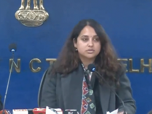 सोशल मीडिया पर चल रही फेक नोटिस को लेकर शिक्षा विभाग के अधिकारियों ने प्रेस कॉन्फ्रेंस की। - Dainik Bhaskar