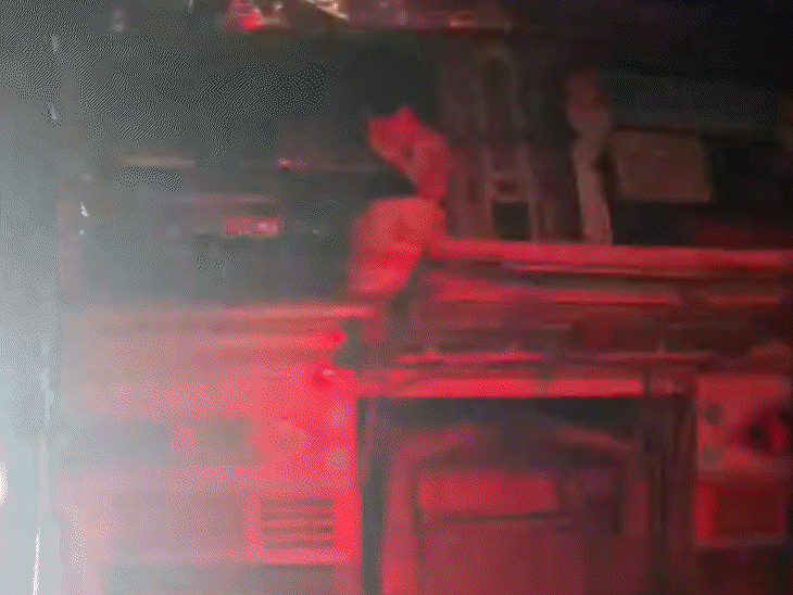 बाइक की तेज रफ्तार के कारण बाइक सवार ट्रक को समय पर नहीं देख पाया।