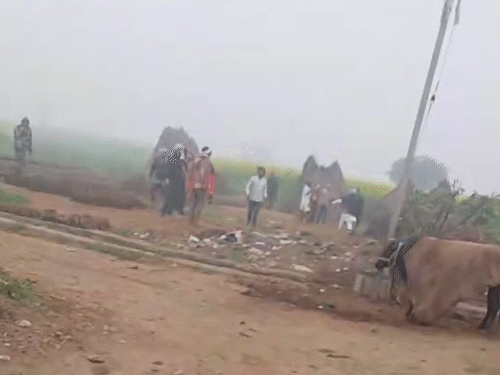 दबंग युवकों ने दलित परिवार के साथ मारपीट की।