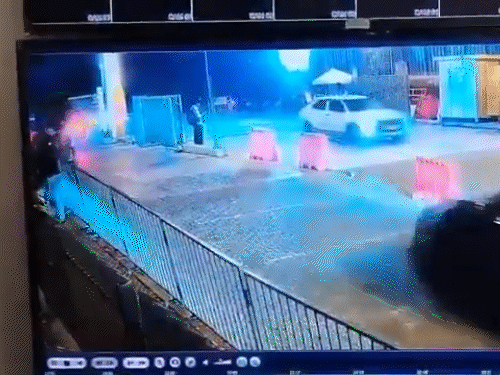 बेंगलुरु में शराबी ड्राइवर ने भीड़ पर चढ़ाई कार:  मॉल के बाहर नए साल पर जश्न मना रहे थे लोग, 4 गंभीर घायल