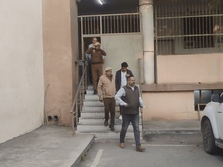 बाद में इस ममले में कई गिरफ्तारियां हुई।