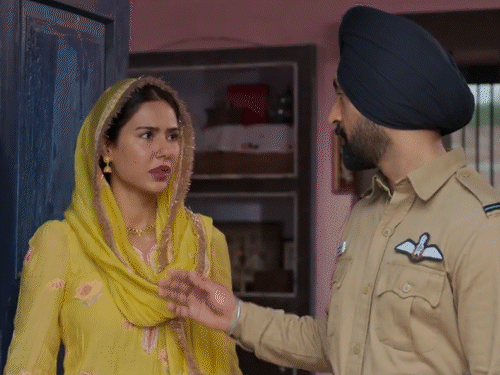 गाने के भावुक सीन्स में नजर आए दिलजीत दोसांझ–सोनम बाजवा और अहान शेट्टी–अन्या सिंह।