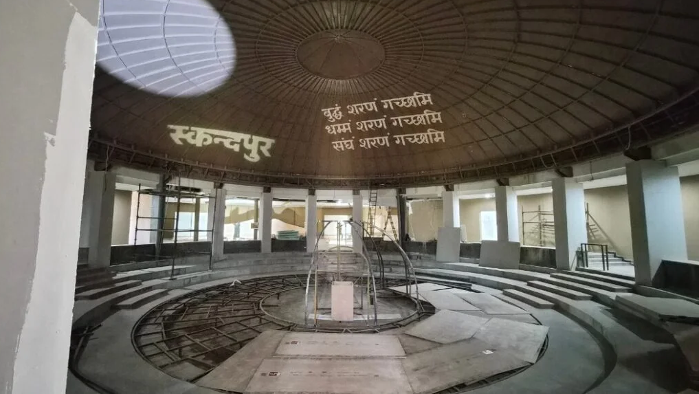 पिपरहवा के अवशेषों को 1898 में खोजा गया था।