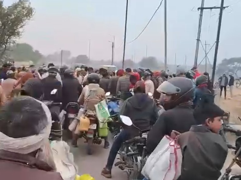 जाम से परेशान वाहन चालक।