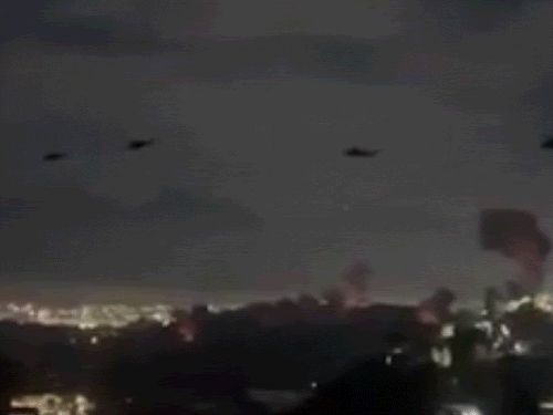 हमले के बाद राजधानी काराकस में करीब 10 विमान कम ऊंचाई पर उड़ते नजर आए।