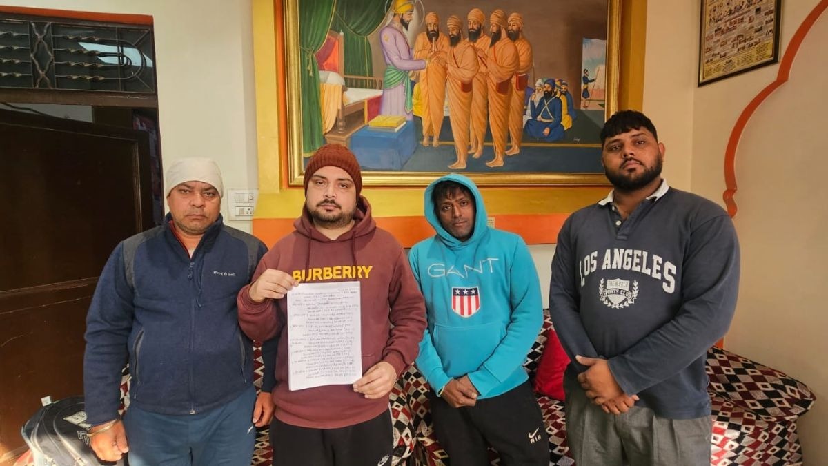 भाई ने ढूंढने के लिए हरसंभव प्रयास किया।