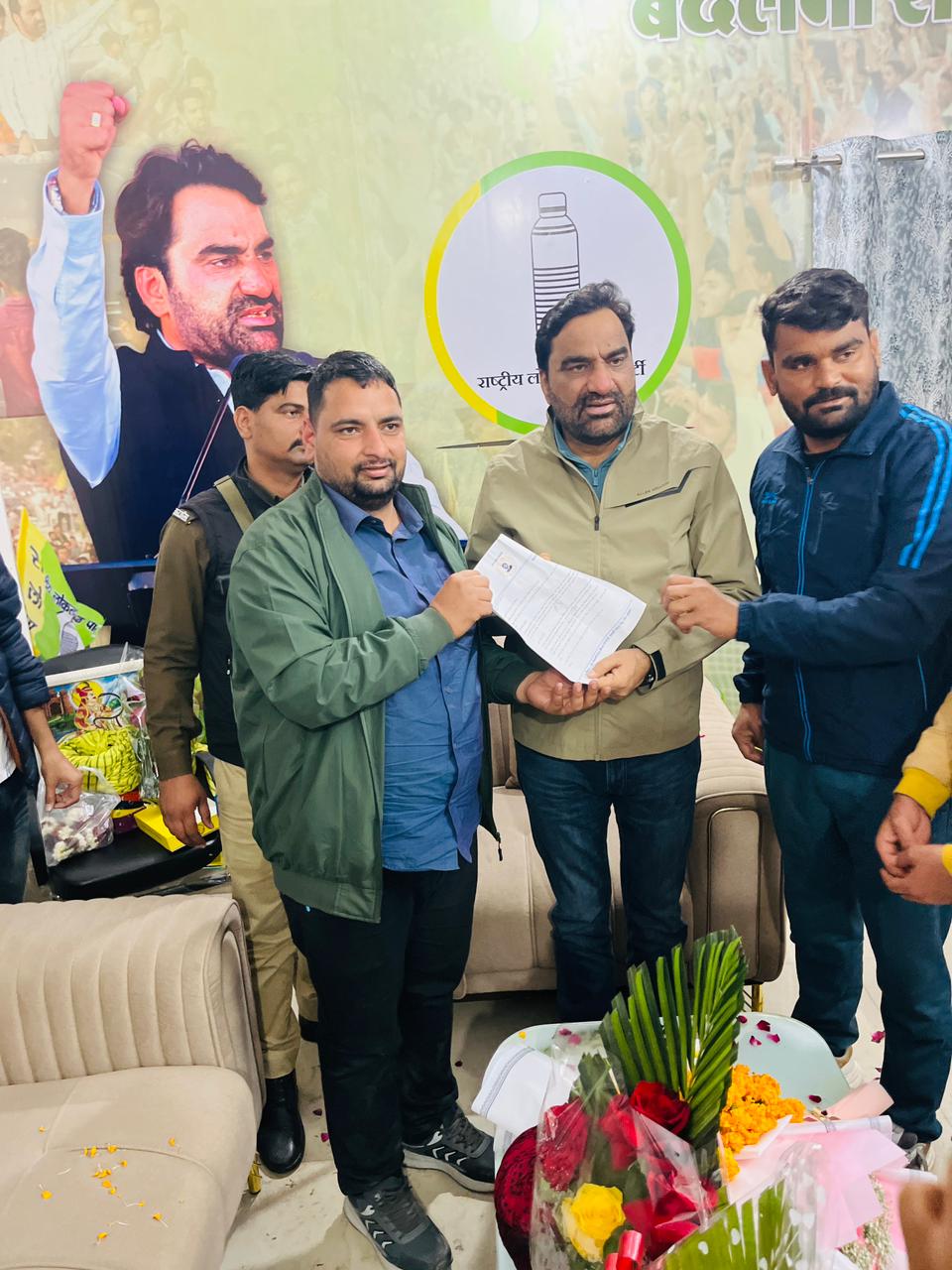 यूनियन के प्रदेश अध्यक्ष प्रदीप चौधरी के नेतृत्व में मुख्यमंत्री के नाम ज्ञापन सौंपा गया।