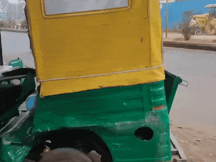 Speeding auto-rickshaw hit in Bhopal