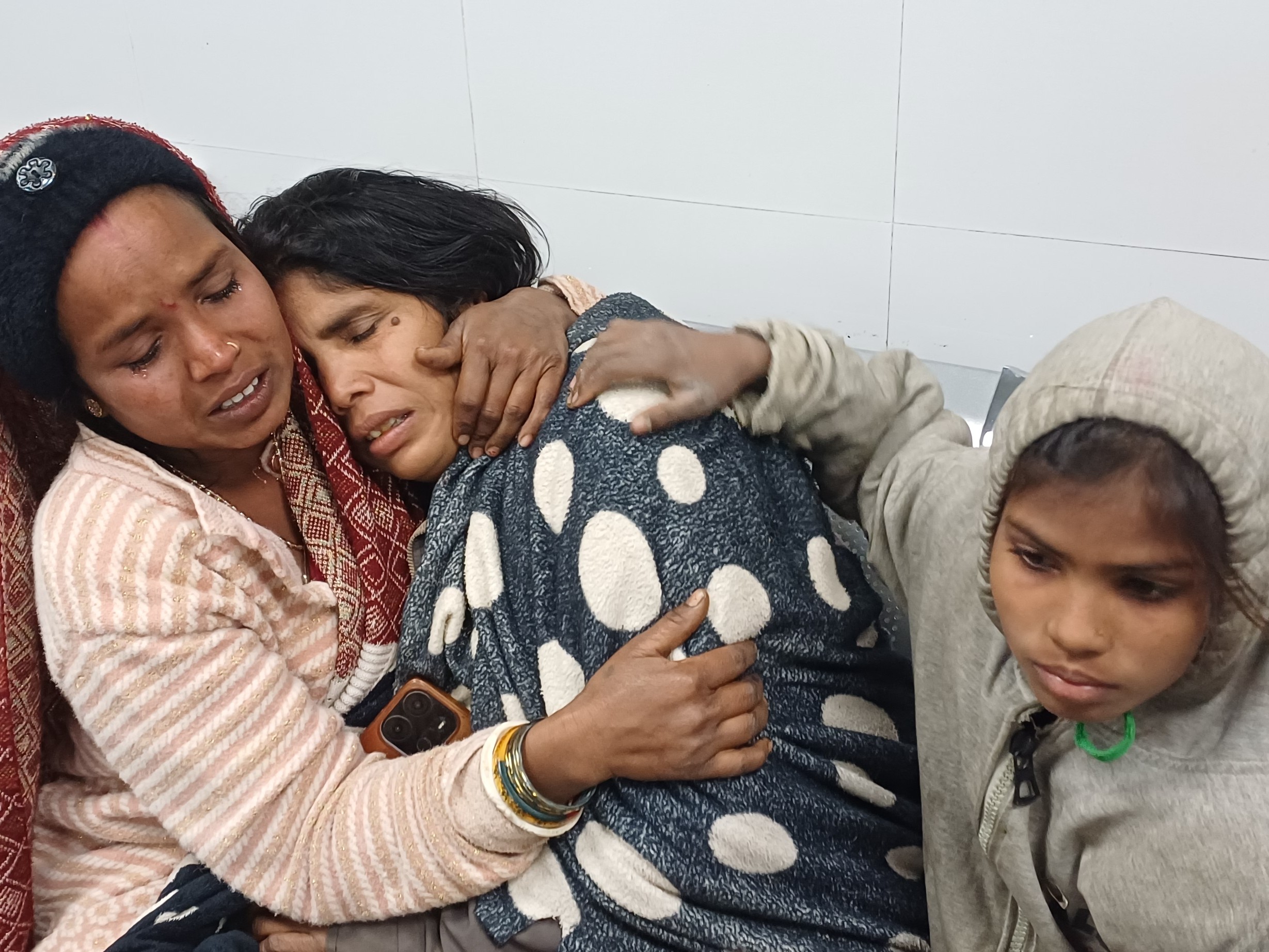 परिजन का रो-रोकर बुरा हाल है।