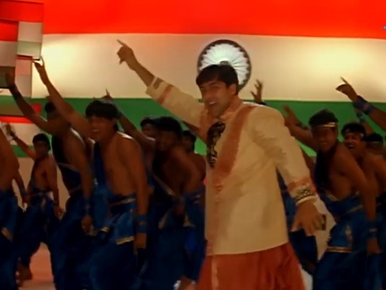 फिल्म जुड़वा के गाने ‘ईस्ट ऑर वेस्ट, इंडिया इज द बेस्ट…’ के एक दृश्य
में सलमान खान। - Dainik Bhaskar