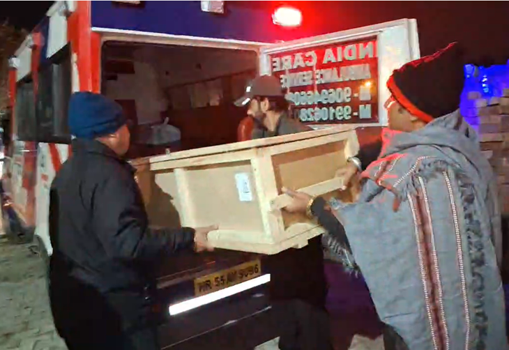 मनदीप की लाश इस तरह ताबूत में उसके घर पहुंची।