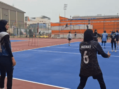 जम्मू-कश्मीर की टीम में 6 खिलाड़ी हिजाब पहनकर मैच खेलेंगी।