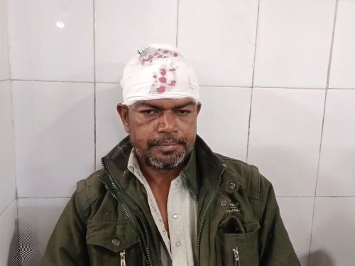 इस झगड़े में एक ही परिवार के पांच लोग घायल हुए हैं जिनमें महिलाएं भी शामिल हैं