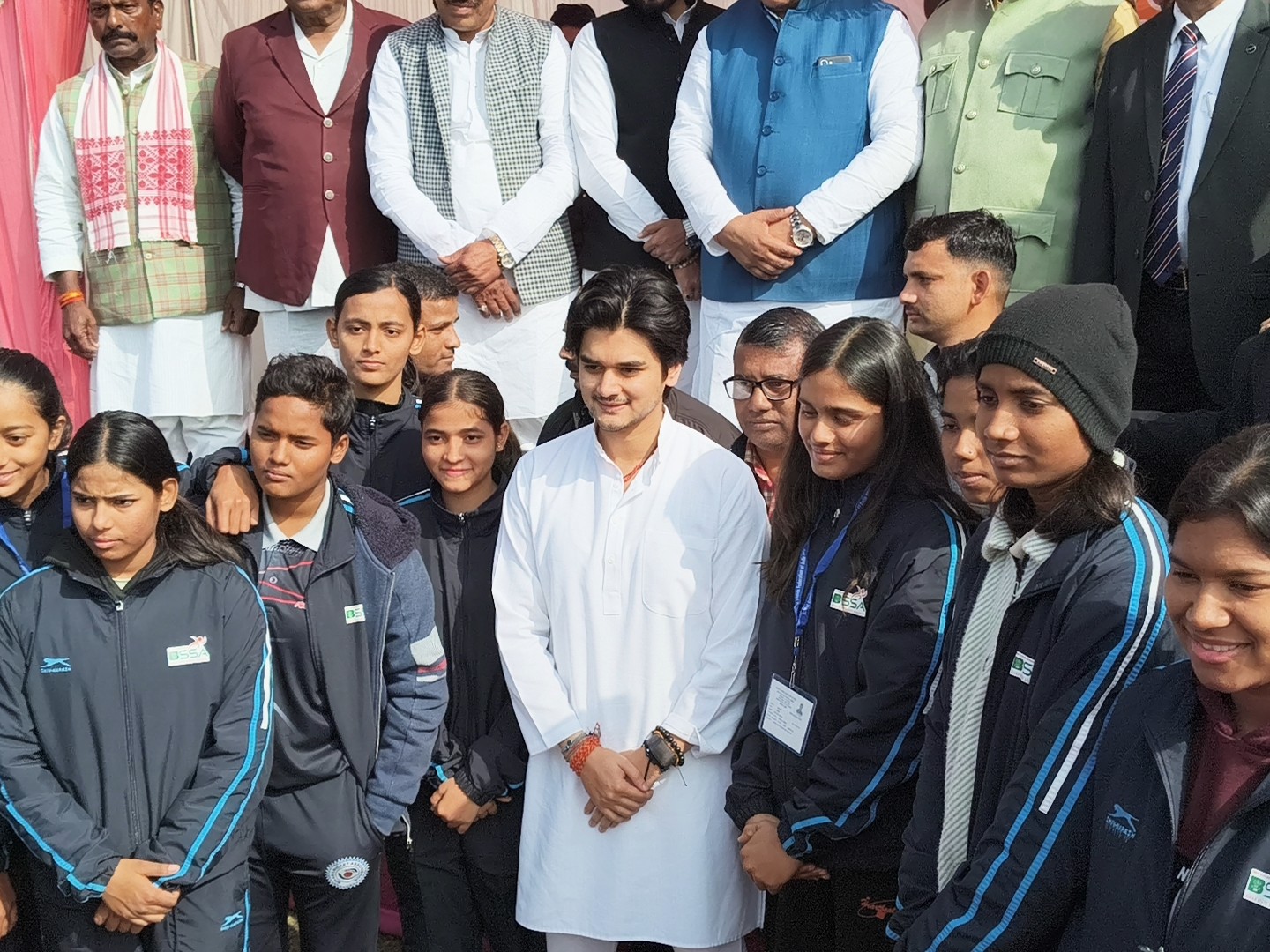 सम्मेलन में महाआर्यमन ने युवाओं से संवाद में व्यक्तिगत विषयों पर भी खुलकर बात की।