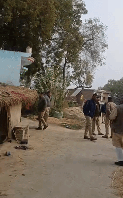 गांव में भारी पुलिस फोर्स तैनात है। लोगों में बड़े बेटे को लेकर नाराजगी है।