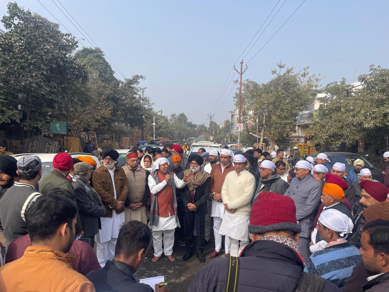 मंत्री सोमेंद्र तोमर, मेरठ के महापौर हरिकांत आहूलूवालिया और कैंट विधायक अमित अग्रवाल की विशेष उपस्थिति रही