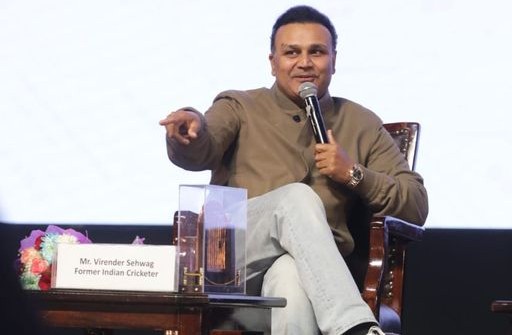 वीरेंद्र सहवाग ने बताया- क्रिकेट के अलावा हॉकी सहित कई अन्य खेलों में खिलाड़ियों को पर्याप्त आर्थिक सुरक्षा नहीं मिल पाती।