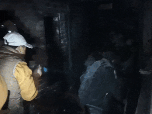 घटनास्थल पर फायर विभाग की टीम। - Dainik Bhaskar