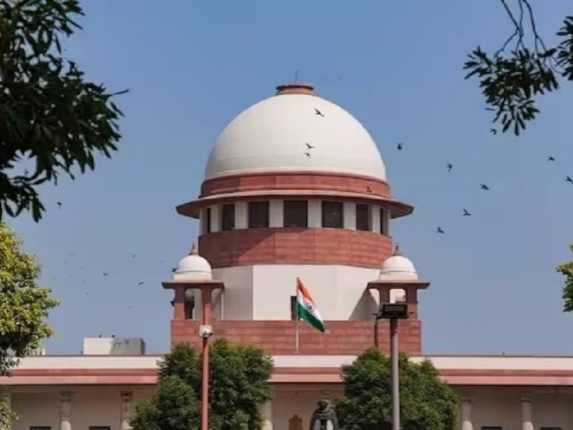 CJI बोले– कार स्टेटस सिंबल, इसे रोक नहीं सकते:  लोग पैसा बचाकर कार खरीदते हैं; वकील ने कहा था– कारों पर रोक लगाकर प्रदूषण रोकें