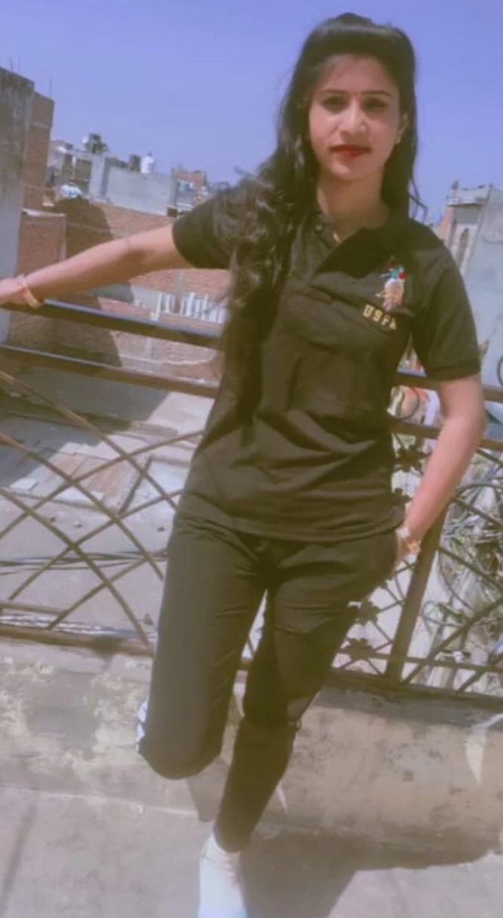 પતિની હત્યાની આરોપી પત્ની સરિતા ફેશનેબલ મહિલા હતી. તેથી તેનો પતિ તેના ચારિત્ર્ય પર શંકા કરતો હતો.