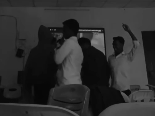 इस दौरान किसी टीचर की मौजदूगी थी या नहीं, इसकी जांच की जाएगी।