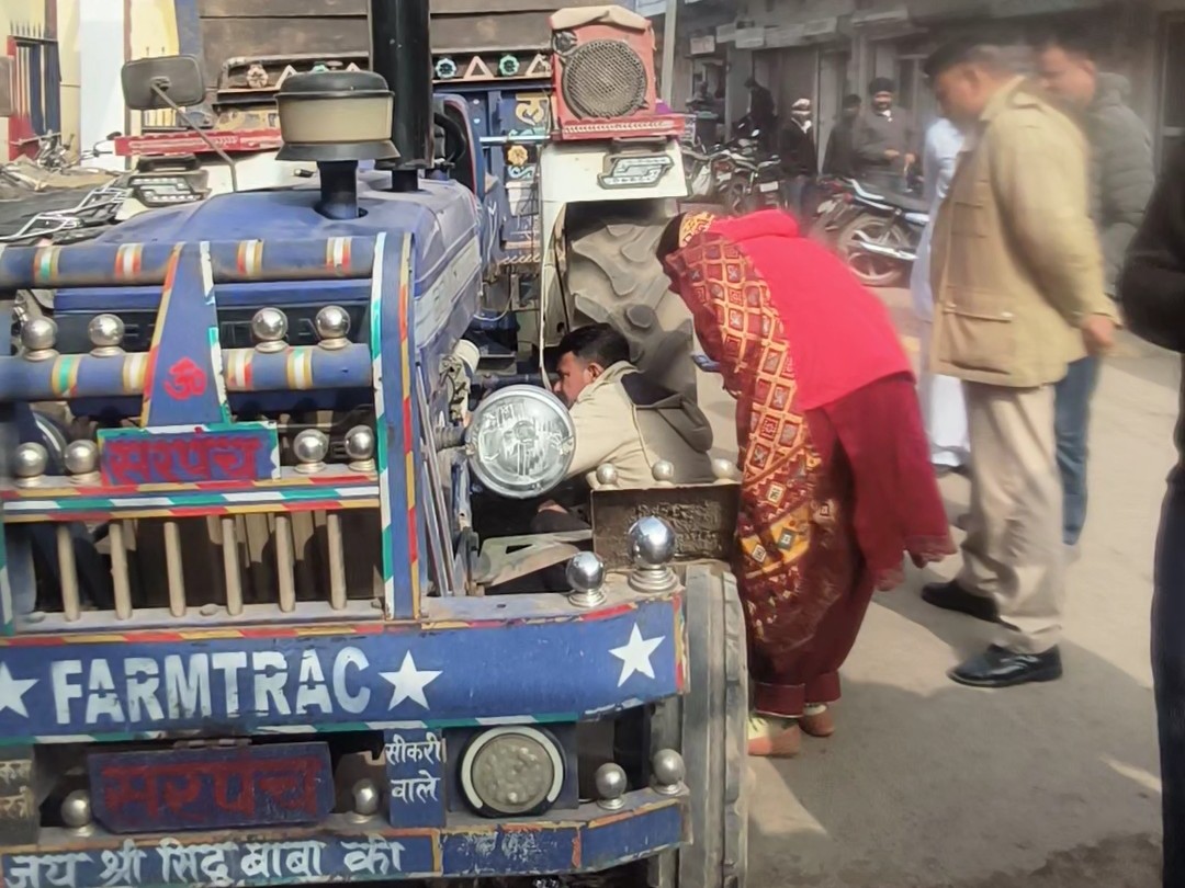 चालकों के पास खनिज परिवहन से संबंधित कोई वैध 'रवन्ना' या अनुमति पत्र नहीं मिला।