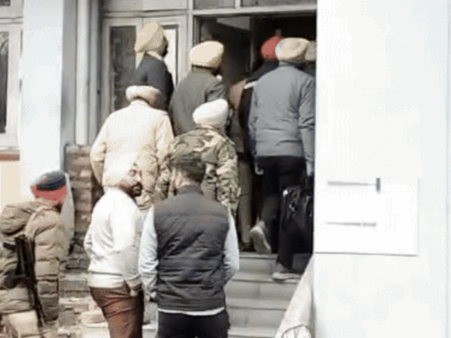 पुलिस ने सीए सतिंदर सिंह कोहली को कोर्ट में पेश किया