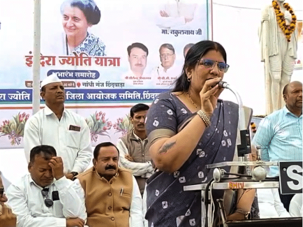 कांग्रेस नेत्री इंदिरा ज्योति यात्रा का नाम तक सही से नहीं ले सकी।
