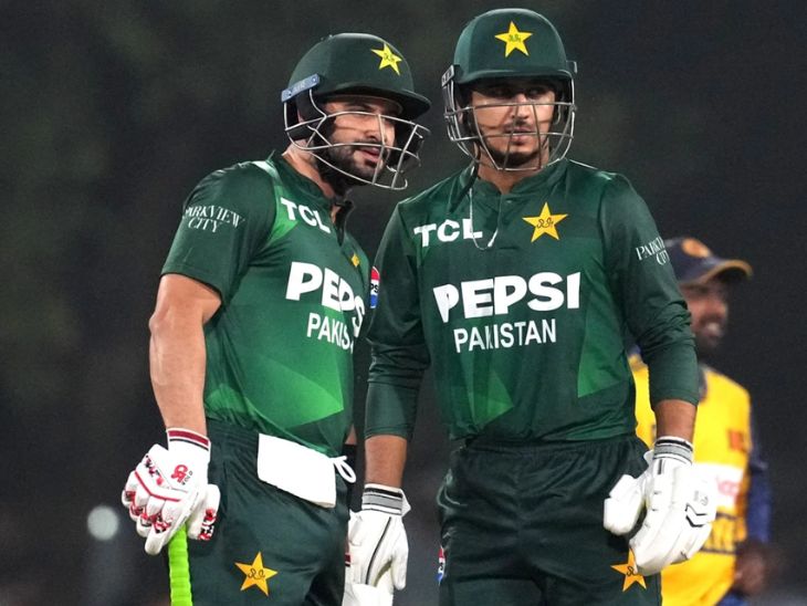 साहिबजादा फरहान और सईम अयूब ने 59 रन की ओपनिंग पार्टनरशिप की।