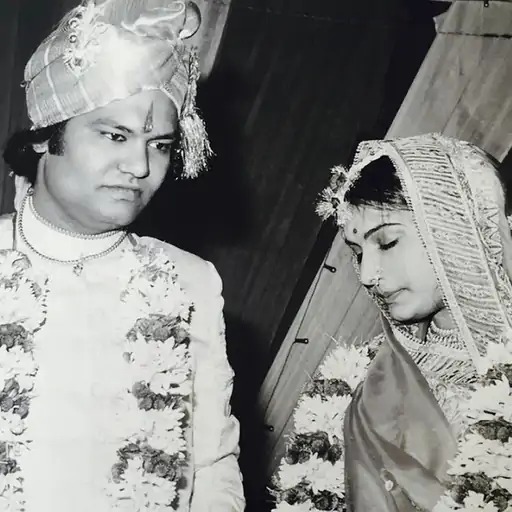 पत्नी किरण के साथ अनिल अग्रवाल। अनिल अपनी कामयाबी के लिए पत्नी को क्रेडिट देते हैं।