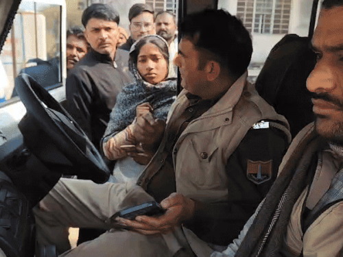 न्यू मेडिकल कॉलेज हॉस्पिटल की मोर्चरी में आज शव का पोस्टमार्टम करवाया गया।