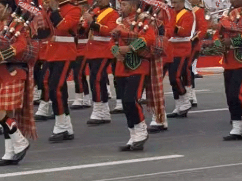 फुल ड्रेस रिहर्सल में सेना के बैंड ने भी प्रस्तुति दी।